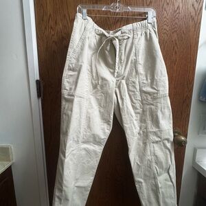 Women’s tapered and mid rise pants
